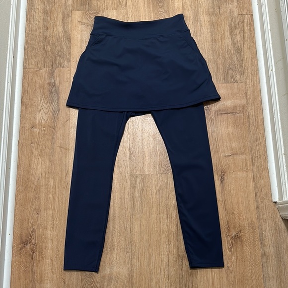 RENWICK | Skirted Legging in Navy - Picture 5 of 9